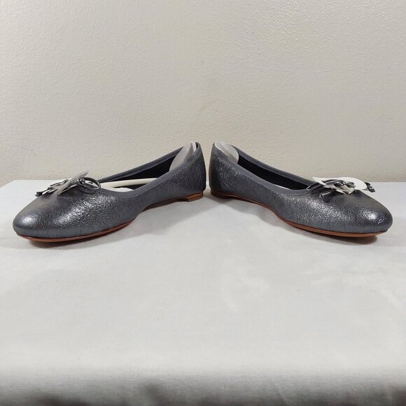 NIB Coach Flatiron Leather Ballet Flat in Metallic Gunmetal w Bow & Charm - 8 - Picture 9 of 13